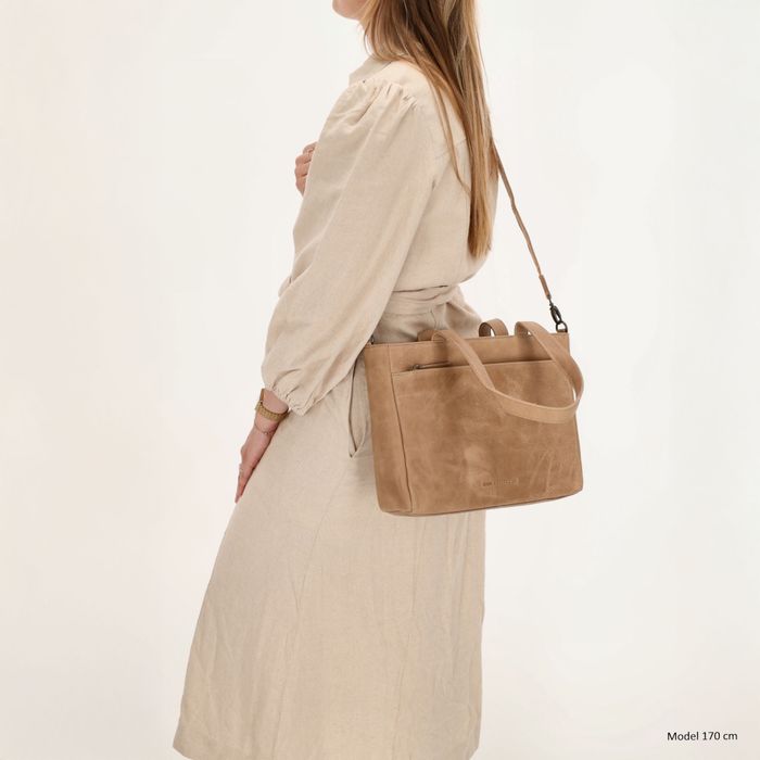Hide & Stitches Next Navajo Handtas