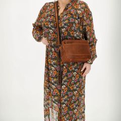 Hide & Stitches Japura Schoudertas