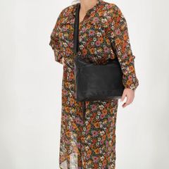 Hide & Stitches Japura Schoudertas
