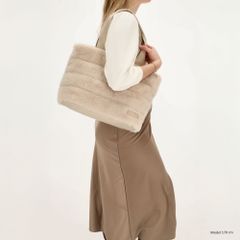 Zebra Trends Emma Shopper