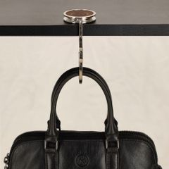 Hide & Stitches POS material Tassenhanger