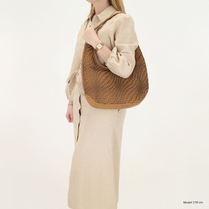 Hide & Stitches Inspired by illusion Schoudertas