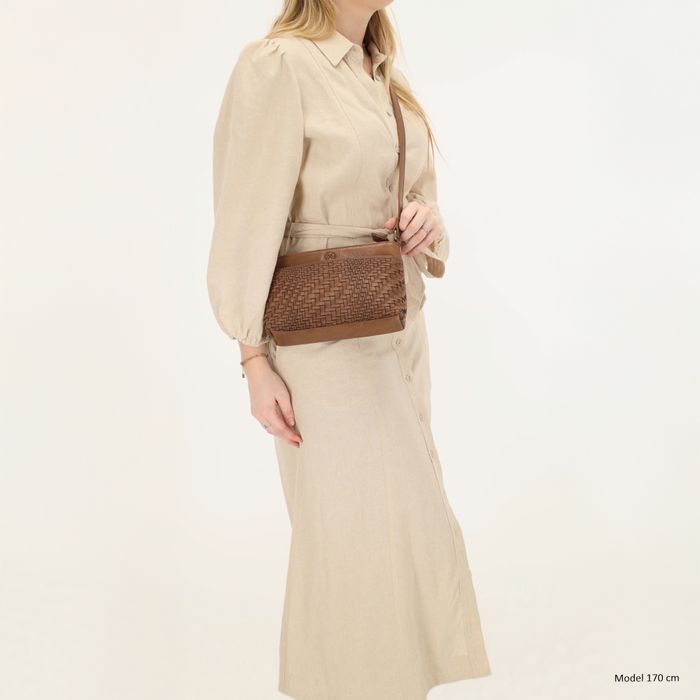 Hide & Stitches Inspired by illusion Crossbodytas