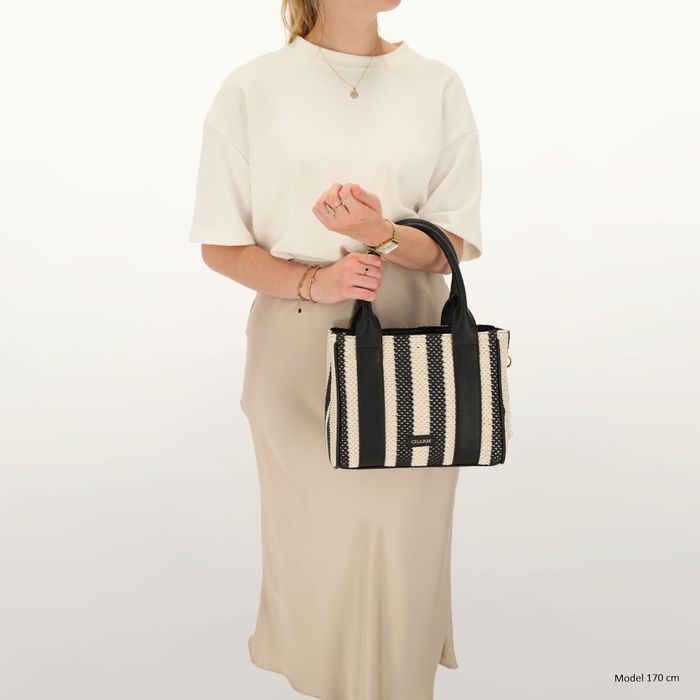 Charm London Capri Handtasche