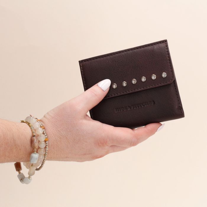 Hide & Stitches Redwood Wallet