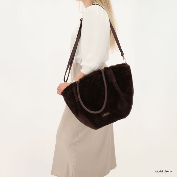Charm London Dubai Deluxe   Shopper