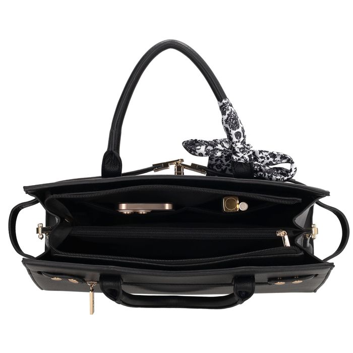 Charm London The Hamptons Shopper