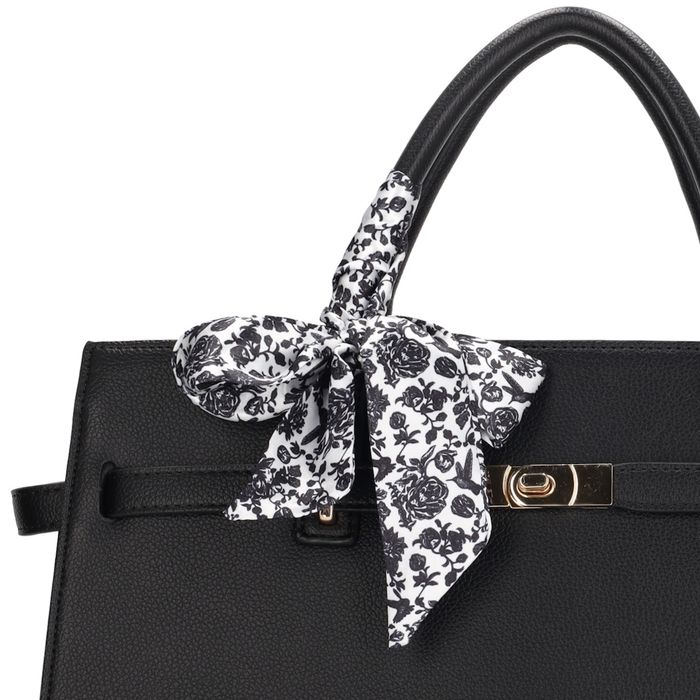 Charm London The Hamptons Shopper