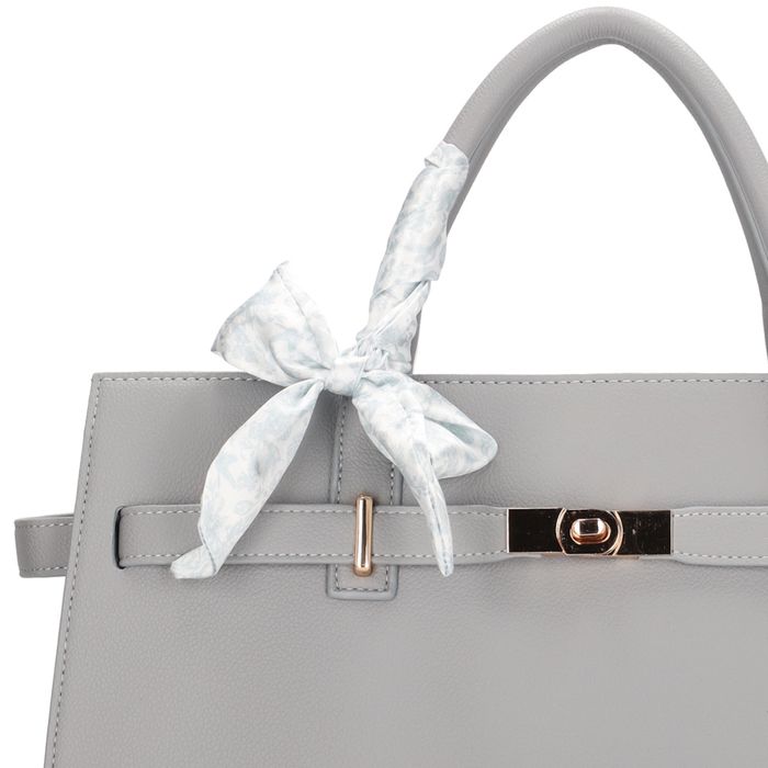 Charm London The Hamptons Shopper
