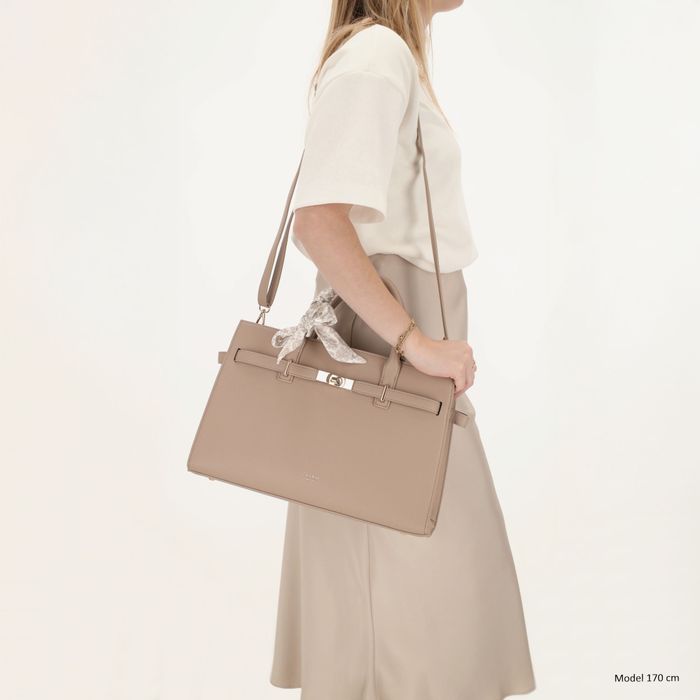 Charm London The Hamptons Shopper