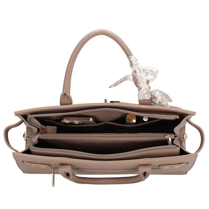 Charm London The Hamptons Shopper